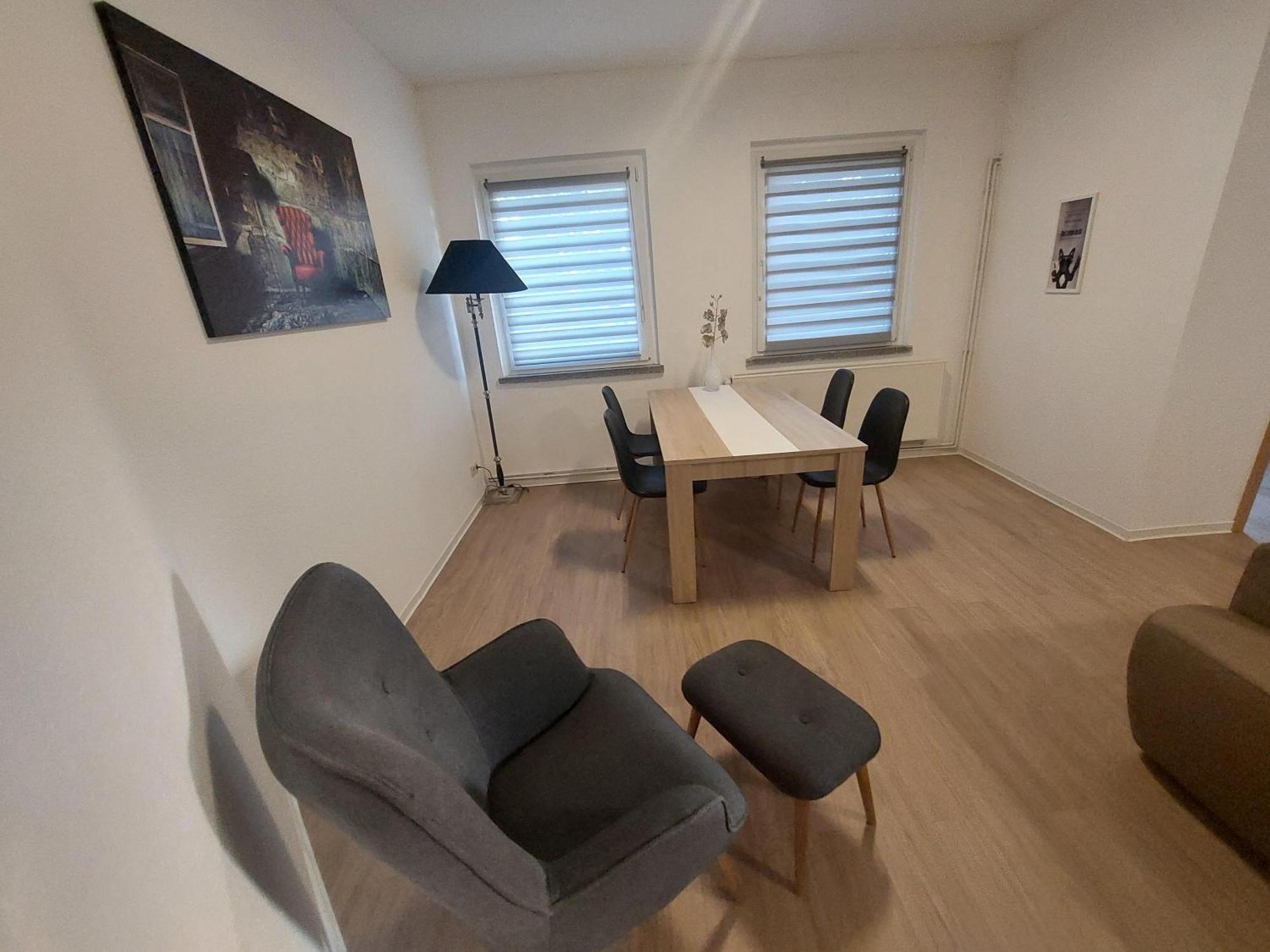 Gaestewohnung Heinrich Heine Schule Bad Dürrenberg 外观 照片